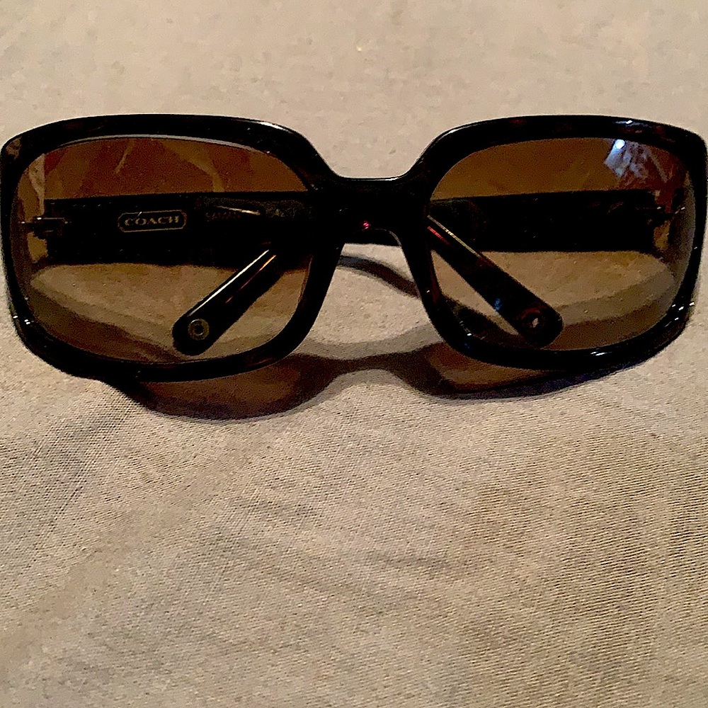Coach Rhinestone sunglasses 🕶 w/original case